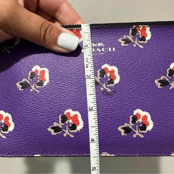 Coach Bramble Rose Wristlet Purple - Picture 11 of 11